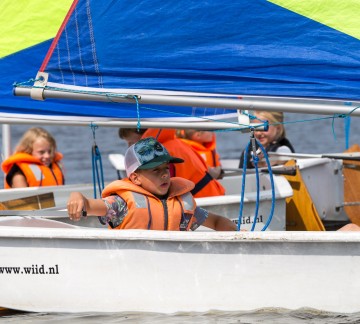 It Wiid - zeilles in optimist voor kinderen