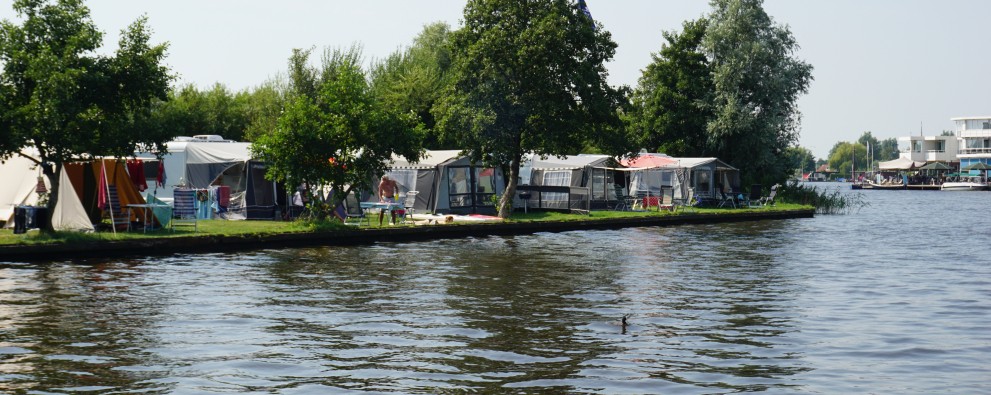 Camping It wiid - kampeerplaats aan het water